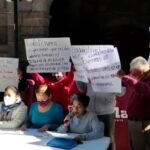 En San Aparicio, apuñalan a conductor Didi para robarle el vehículo, lo trasladan al hospital