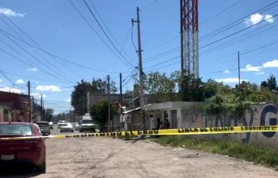 Casero va a cobrar la renta y encuentra dos cadáveres maniatados en Popular Emilio Zapata