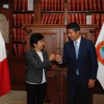 Continúa SEP con entrega de zapatos a estudiantes de nivel primaria