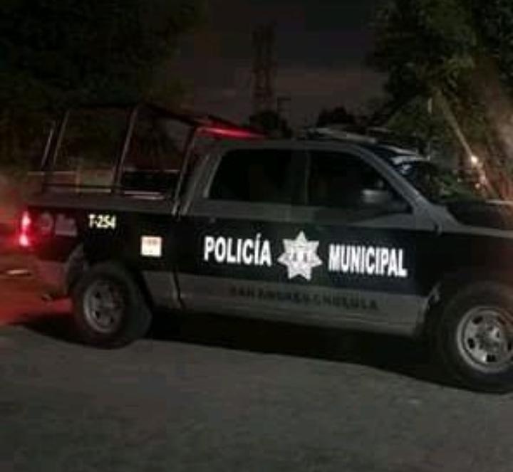 Motociclista pierda la vida al estrellarse contra un poste en San Andrés Cholula