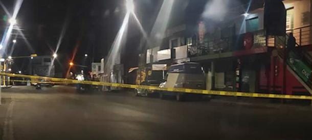 Durante una riña asesinaron a navajazos a un hombre en San Francisco Totimehuacán