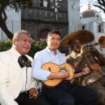 Lorenzo Rivera firma acuerdos de hermanamiento con pueblos mágicos en Barcelona
