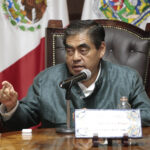 Fallece chofer tras caer en una ladera de 100 metros en #latlauquitepec