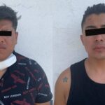 Ante falta de atención del Ayuntamiento de Puebla, vecinos de la Unidad Habitacional de San Bartolo deben reparar sus vialidades