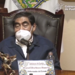 Hombre muere atropellado al intentar cruzar el Periférico Ecológico en Cuautlancingo.