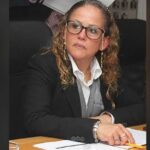 Muere conductor tras volcar su vehículo sobre la lateral de la autopista México-Puebla