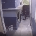 Con lujo de violencia asaltan a joven en la colonia Universidades en Puebla capital.