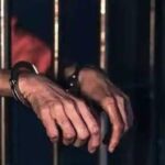 Presuntos carteristas son detenidos tras sorprenderlos delinquiendo en pleno Metrobús.