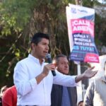 En el puente peatonal de la Rivera Anaya es hallado el cuerpo sin vida de un hombre