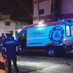 Sujeto es detenido tras ser descubierto caminando con el cadáver de su pareja