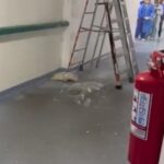 Durante persecución patrulla choca contra poste de luz al sur de Puebla