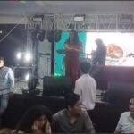 Accidente en la Autopista México–Puebla: Automóvil queda destrozado tras chocar contra barra de contención