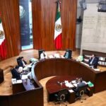 Trabajadores del ayuntamiento de Cholula se manifiestan; acusan a Paola Angon de no querer pagar salarios