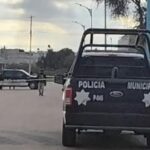 Detienen a dos sujetos por presunto robo de vehículo y daños contra la salud en Cuautlancingo