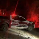 Presunto asaltante derrapa en su motocicleta en su intento de huir; fue detenido por policías de San Pedro Cholula