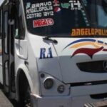 Pacientes sin hemodiálisis provocan bloqueo en la autopista México-Puebla; autoridades prometen restablecer el servicio