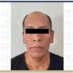 Chófer ebrio de transporte público embiste a siete vehículos en el centro de Texmelucan