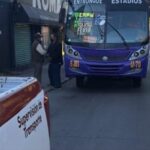Jóvenes encuentran una cucaracha en rosca de reyes en Soriana