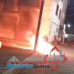 Delincuentes desvalijan vehículo de joven estudiante en la 23 Poniente de Puebla capital