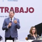 Tonantzin Fernández entrega dos rehabilitaciones de calles en San Matías Cocoyotla