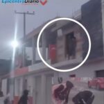 Choque entre auto y tractocamión deja un muerto y un herido grave en Vía Atlixcáyotl