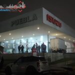 Roban camioneta a familia en estacionamiento de Bodega Aurrerá en Misiones de San Francisco
