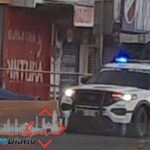 Alcalde de Ahuatlán vuelca en carretera que conecta con Izúcar de Matamoros; titular de Registro Civil pierde la vida