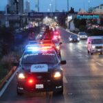 Volvió a pasar, Primaria queda bajo en agua en Coronango; alumnos son evacuados con camiones de volteo