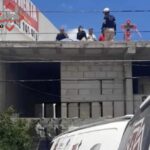 Operador de tráiler es baleado en la Amozoc–Esperanza; logra sobrevivir