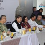 Dejan camioneta sin llantas en San Andrés Cholula; vecinos denuncian aumento de robos de autopartes