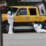 Tras “tragarse” un automóvil, comienzan reparaciones en socavón de la Puebla-Tlaxcala