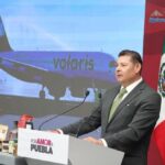 Puerta de unidad de la linea 3 del RUTA se desprende en pleno recorrido en Puebla